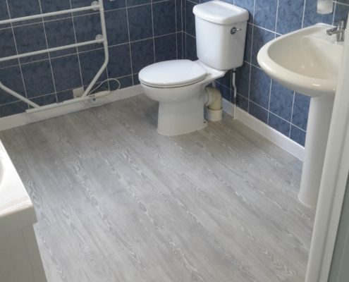 LVT Karndean Bathroom NAILSEA 1